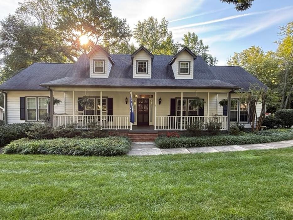 Images Brooks Exteriors