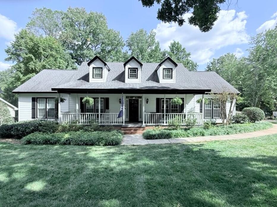 Images Brooks Exteriors