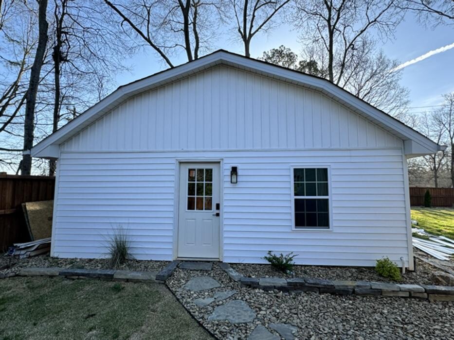 Images Brooks Exteriors