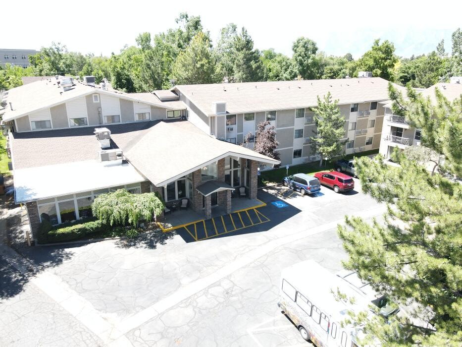 Images Williamsburg Retirement Community