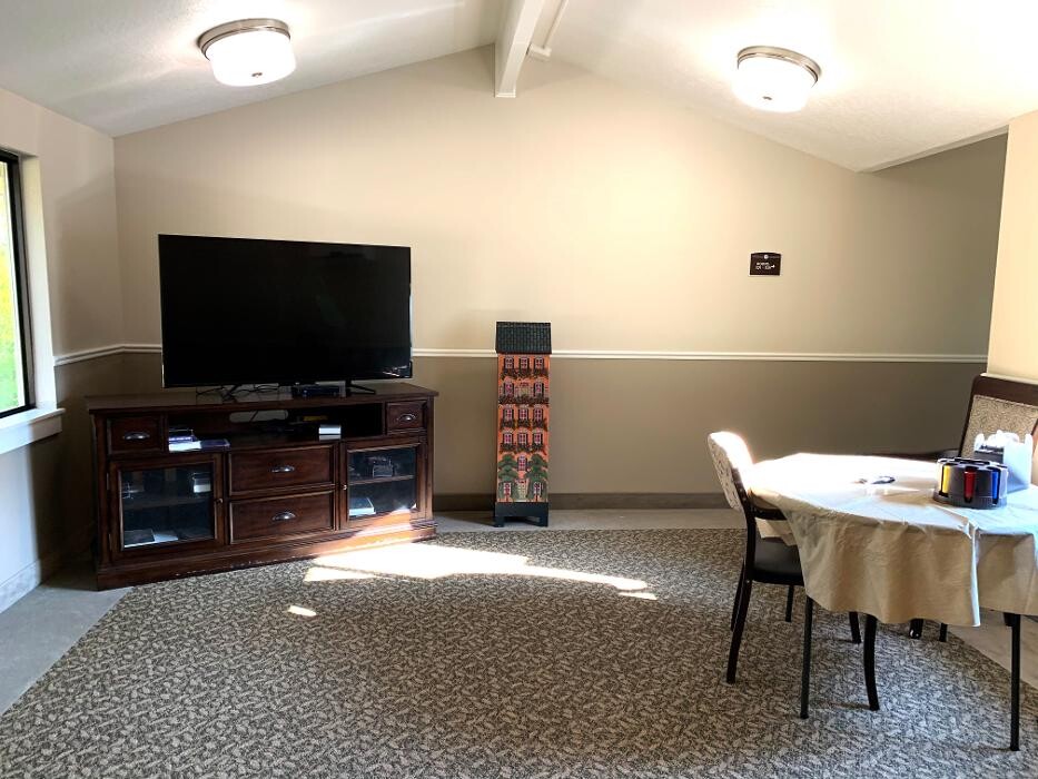 Images Williamsburg Retirement Community