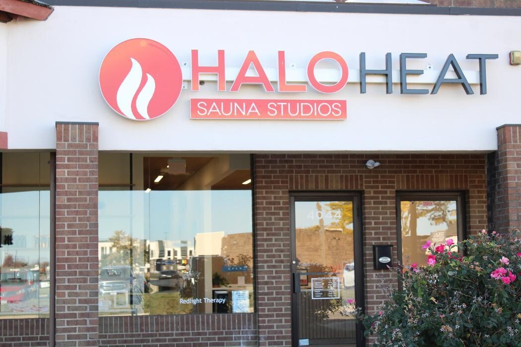 Images HaloHeat Sauna Studios