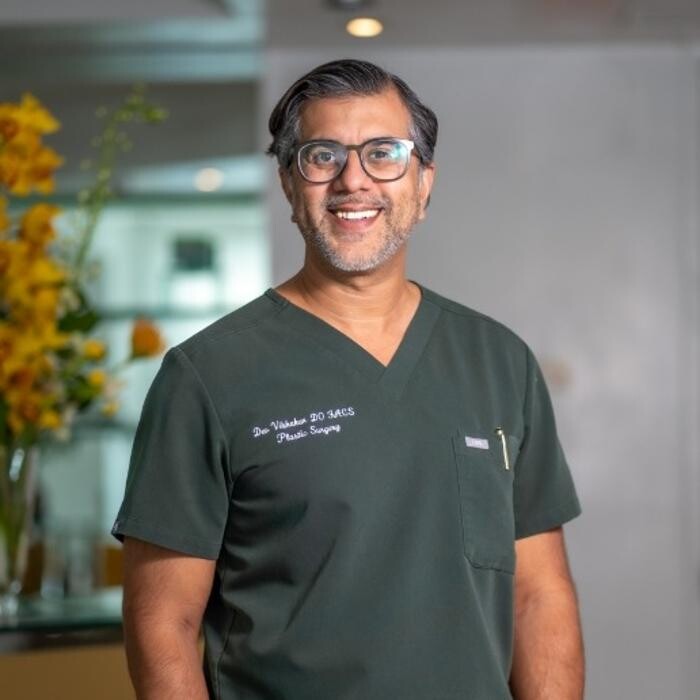 Dr. Dev Vibhakar, DO, FACS Logo