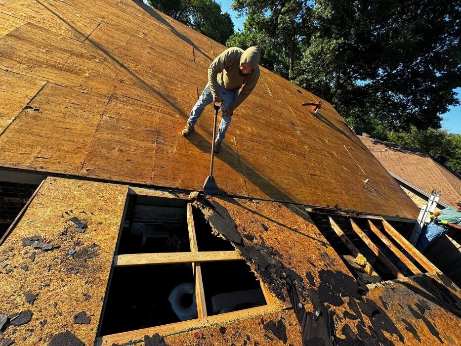Images Rivas Roofing & Exteriors LLC