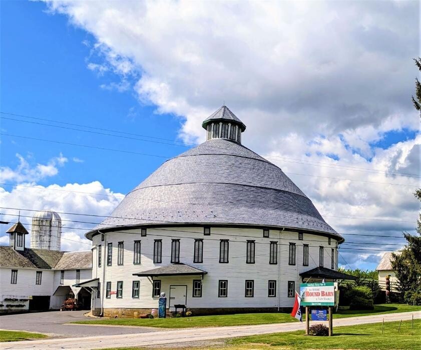 Images Historic Round Barn & Farm Market