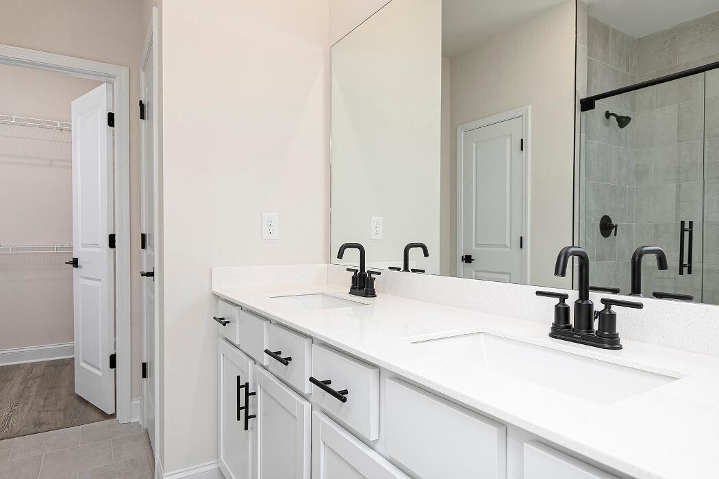 Images LGI Homes - Mount Tabor Pointe