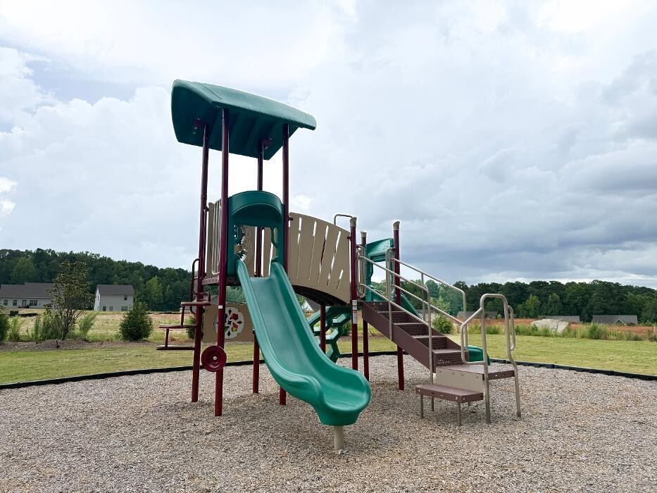 Images LGI Homes - Mount Tabor Pointe