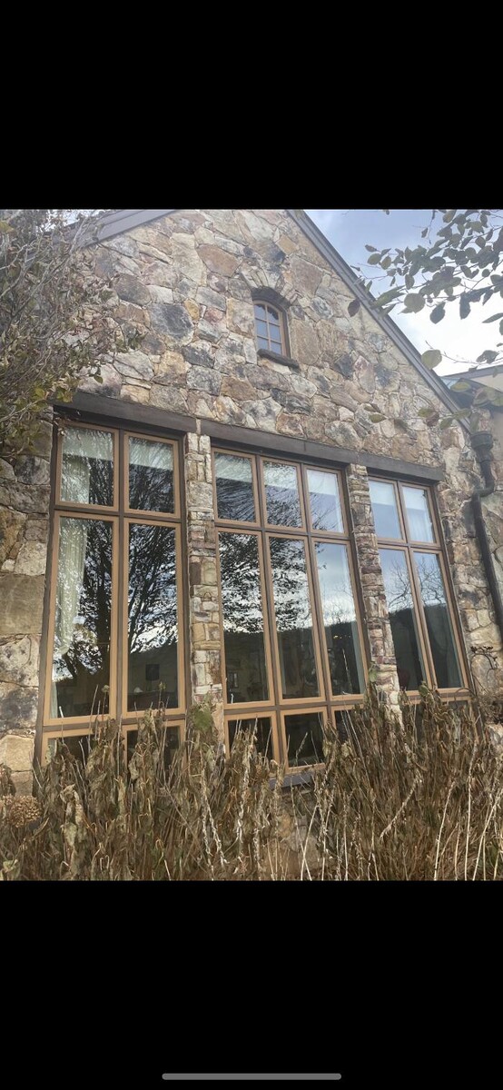 Images Luxy Clean Professional Cleaning & Window Cleaning Co.