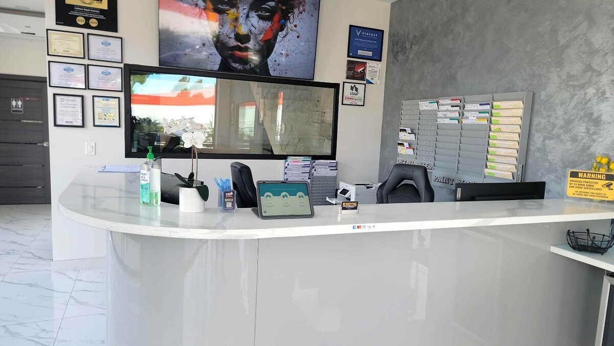 Images Exotic Motorsports Collision Center