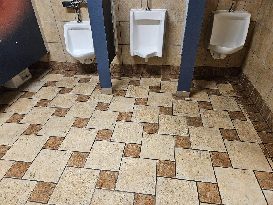 Images Diamond Shine Knoxville Cleaning LLC