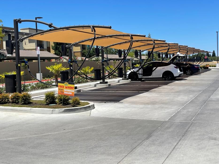 Images Monty's Express Carwash