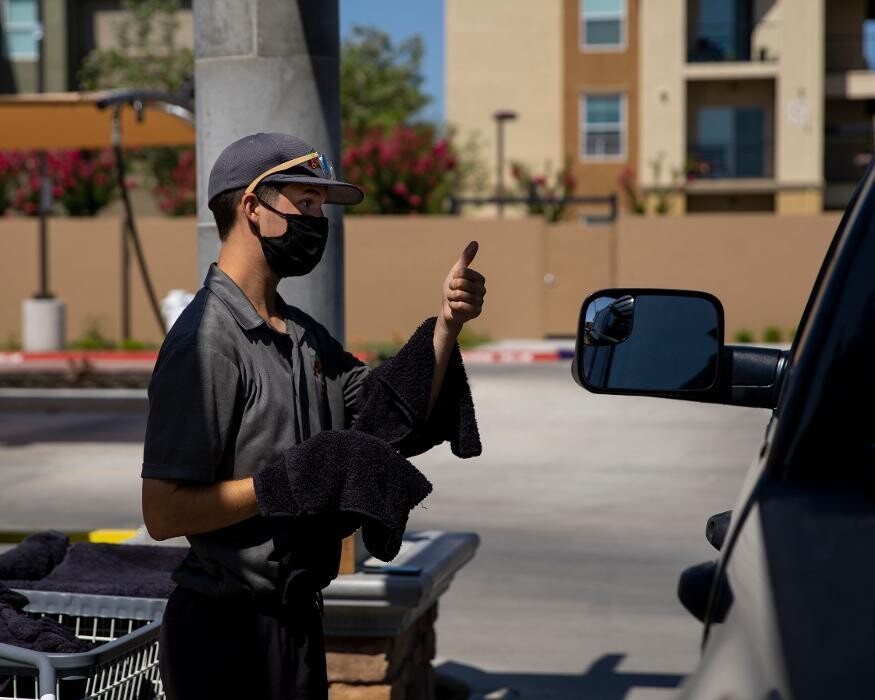 Images Monty's Express Carwash