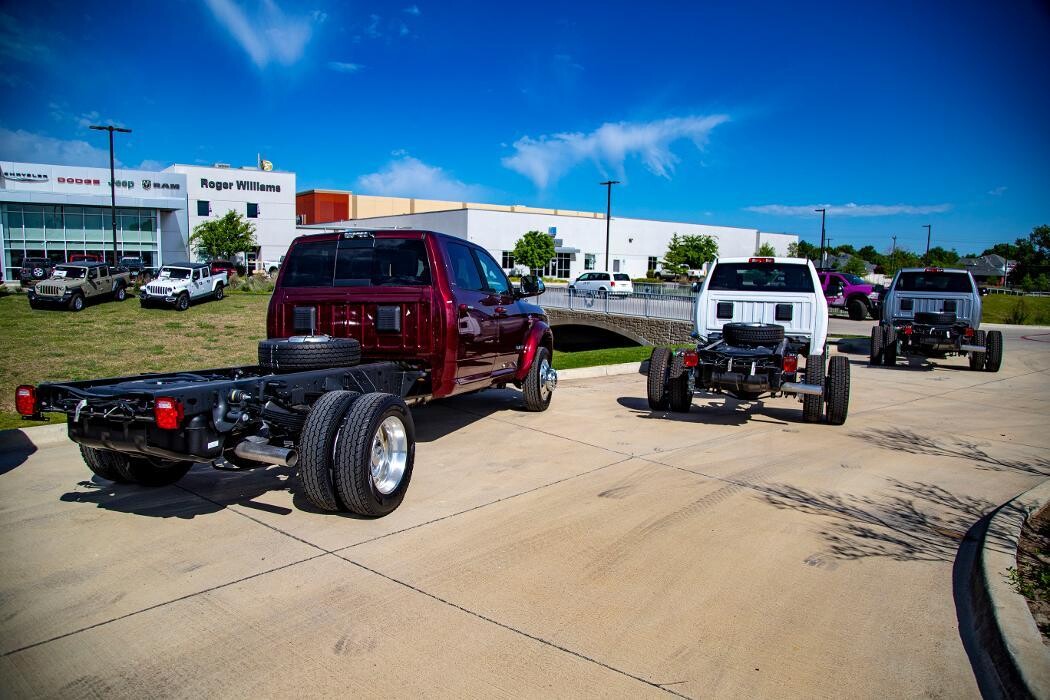 Images Roger Williams Chrysler Dodge Jeep Ram