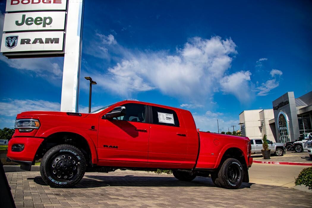 Images Roger Williams Chrysler Dodge Jeep Ram