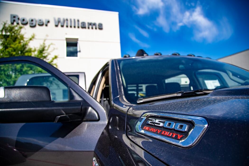 Images Roger Williams Chrysler Dodge Jeep Ram
