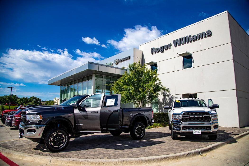 Images Roger Williams Chrysler Dodge Jeep Ram