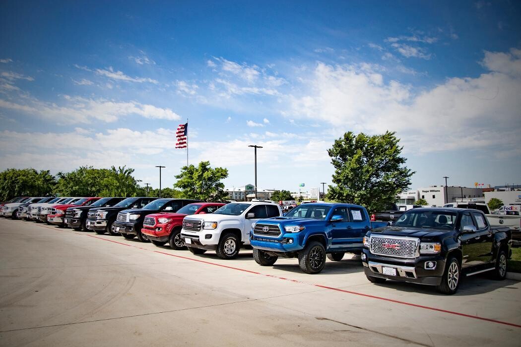 Images Roger Williams Chrysler Dodge Jeep Ram