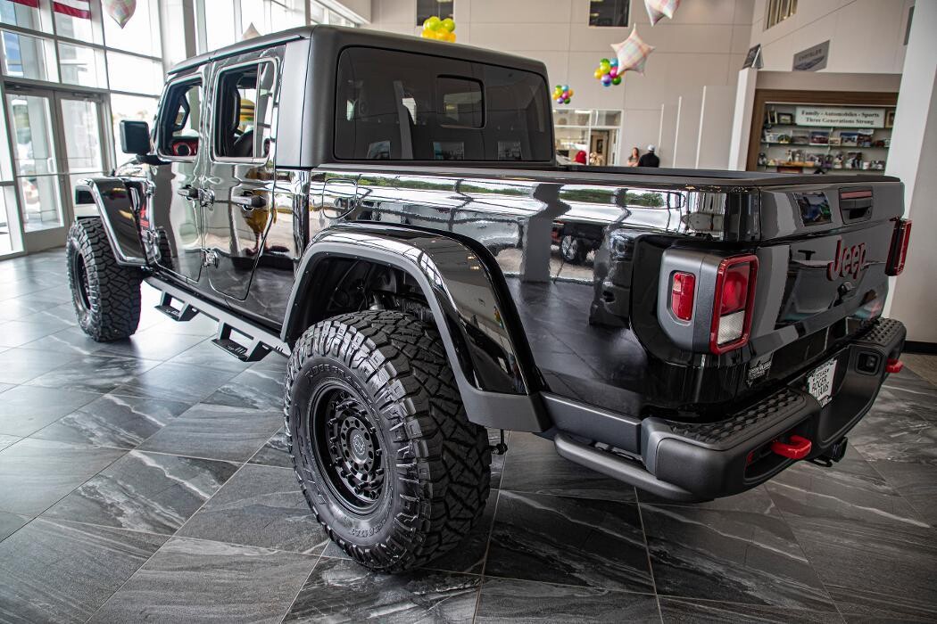 Images Roger Williams Chrysler Dodge Jeep Ram