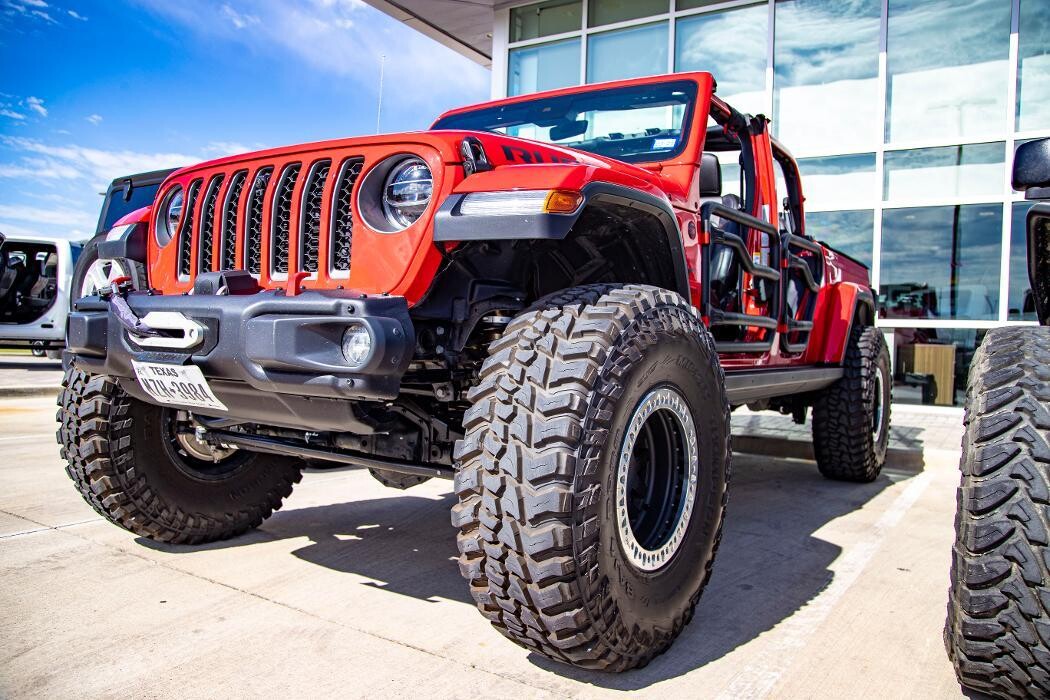 Images Roger Williams Chrysler Dodge Jeep Ram