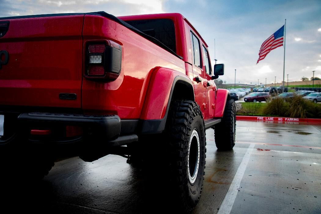 Images Roger Williams Chrysler Dodge Jeep Ram