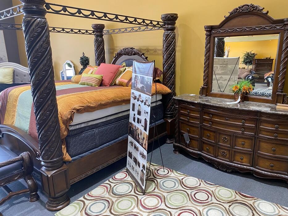 Images Spiller Furniture & Mattress