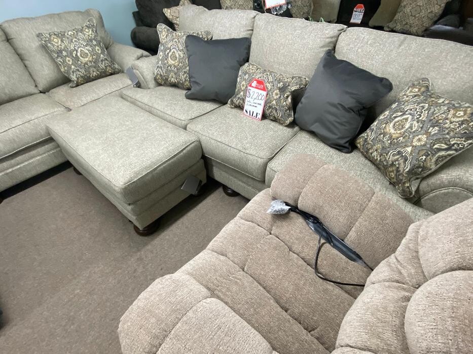 Images Spiller Furniture Co