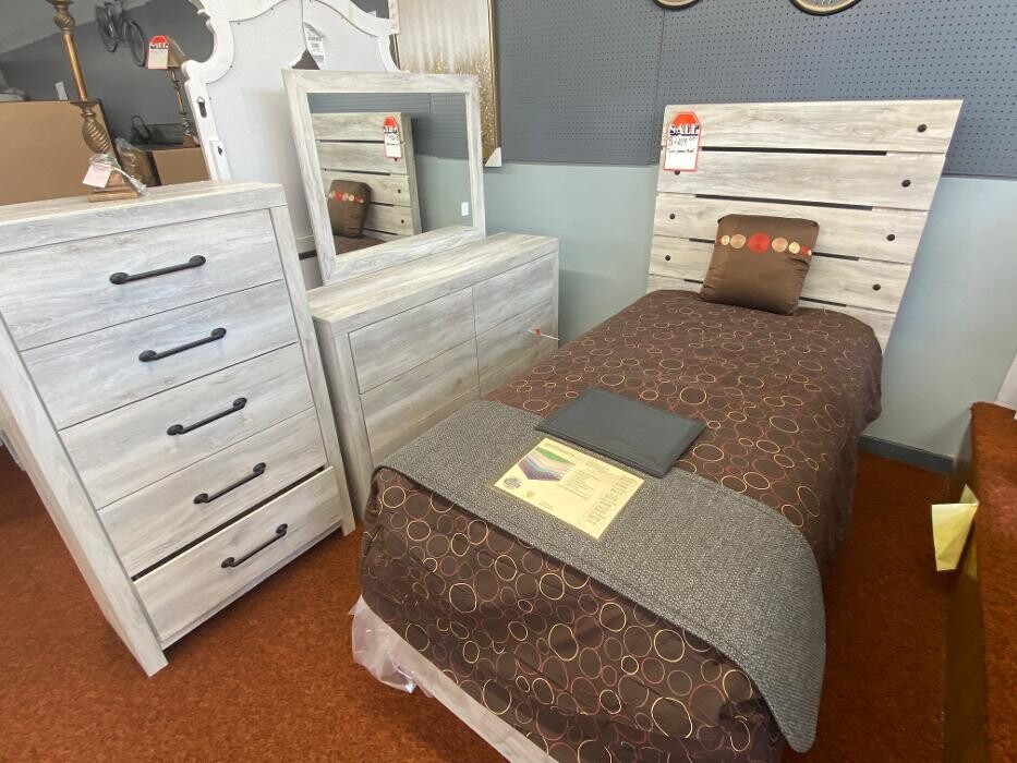 Images Spiller Furniture Co
