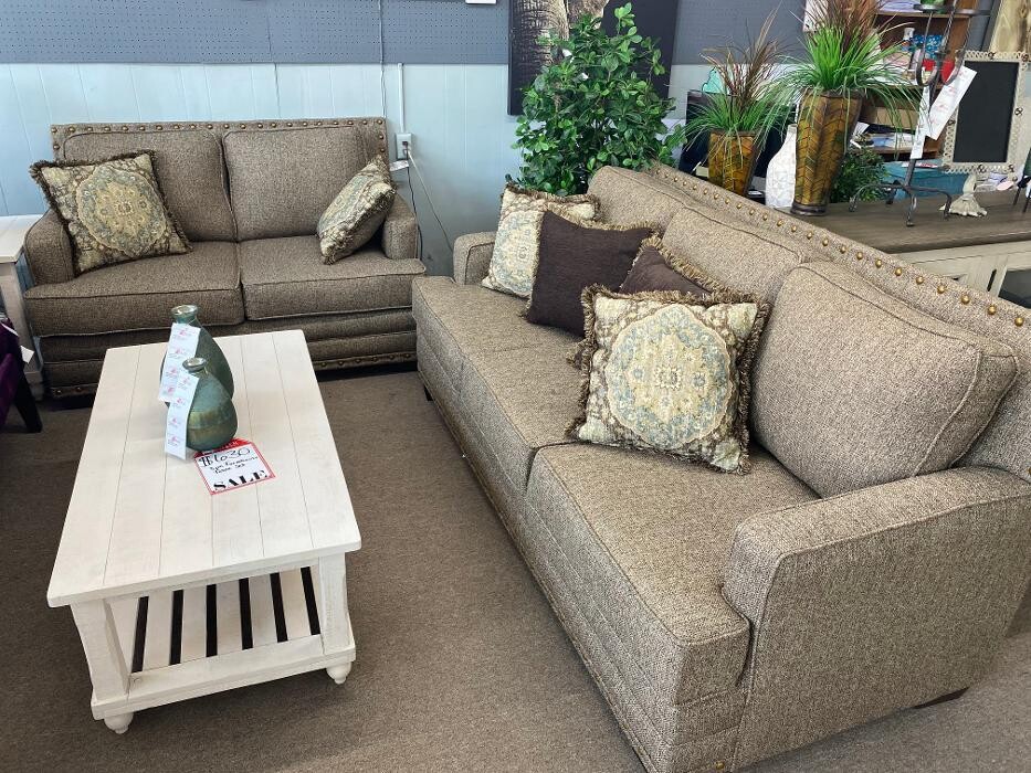Images Spiller Furniture Co