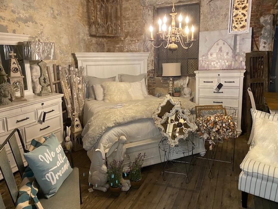 Images Spiller Furniture & Mattress-Eutaw