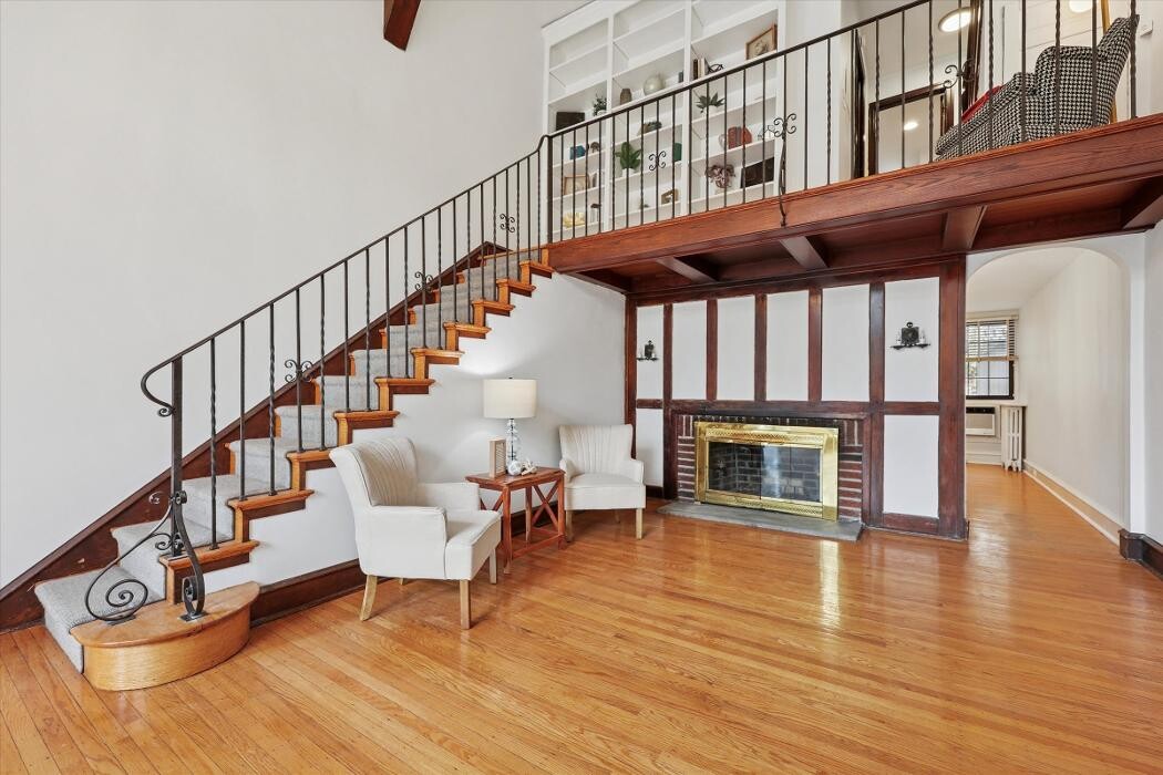 Images Richelle Deane, Realtor at Realty ONE Group Restore
