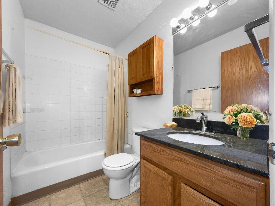 Images Elm Village Apartments