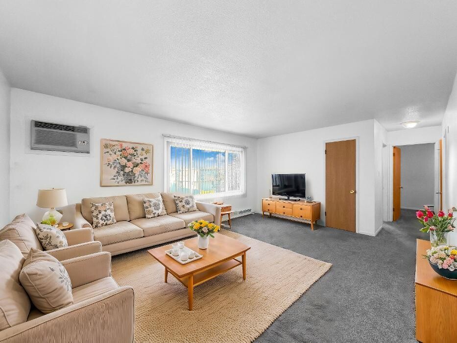 Images Elm Village Apartments