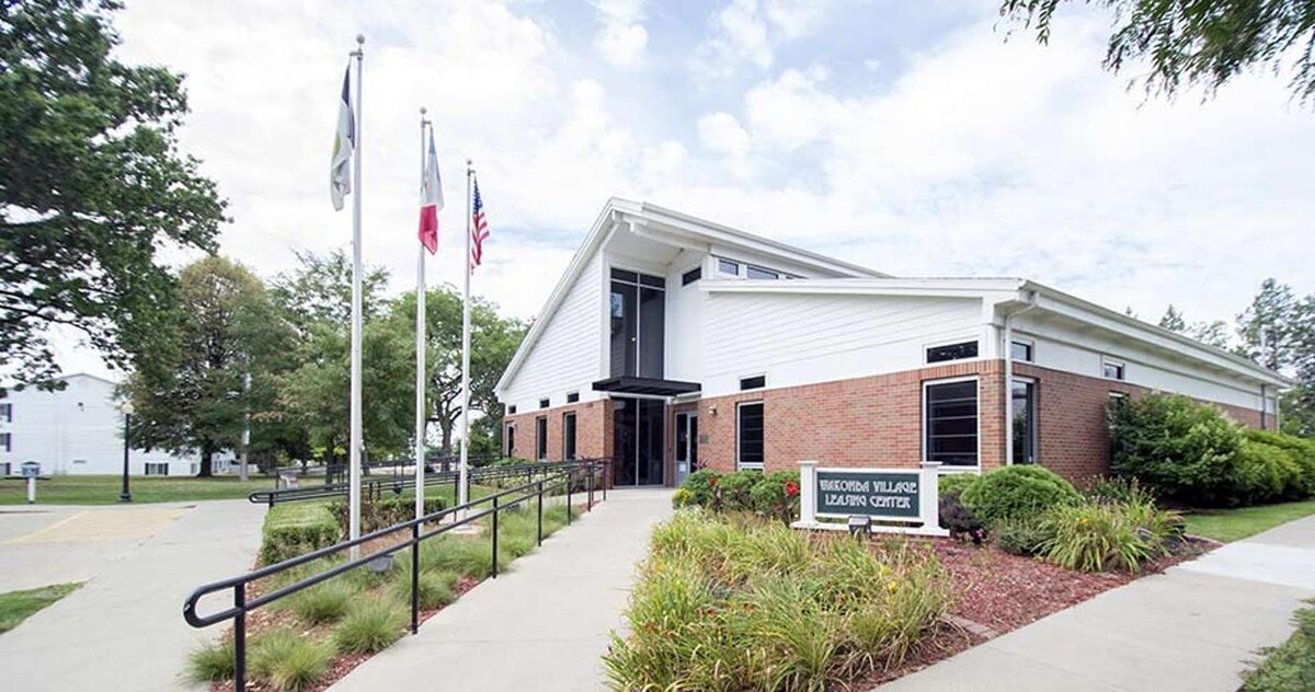 Images Wakonda Village Apartments