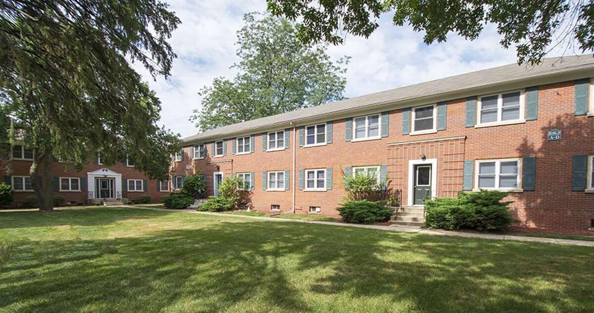 Images Wakonda Village Apartments