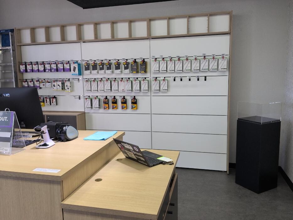 Images uBreakiFix - Phone and Computer Repair