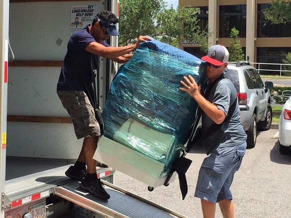 Images FS moving company