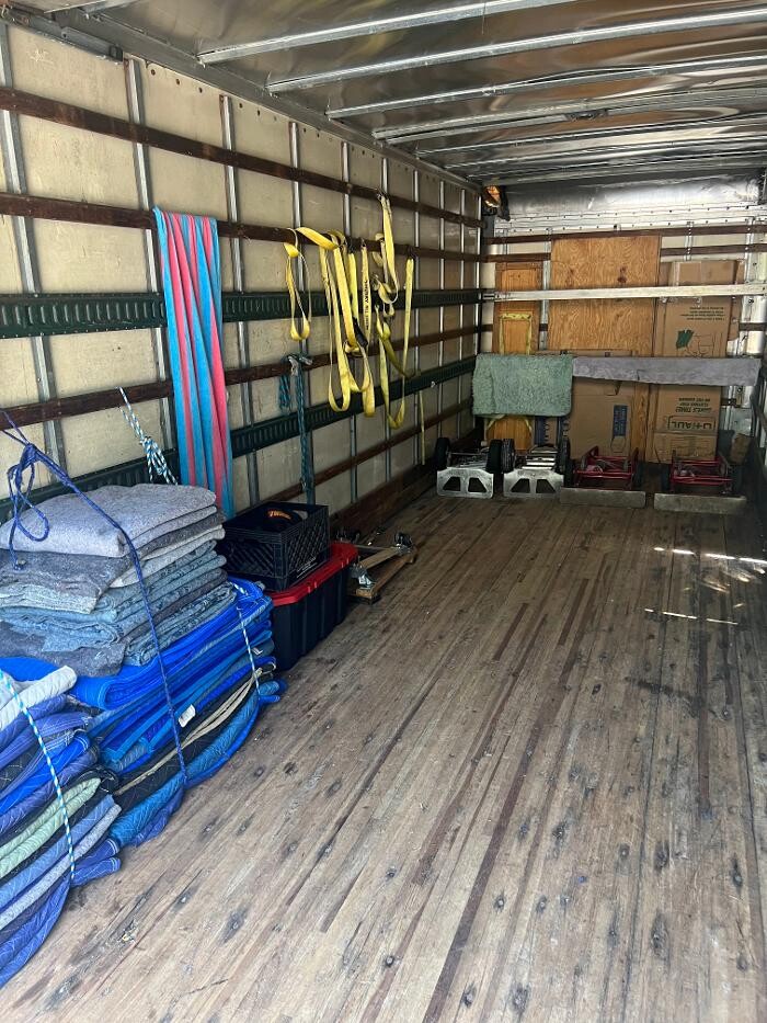 Images FS moving company