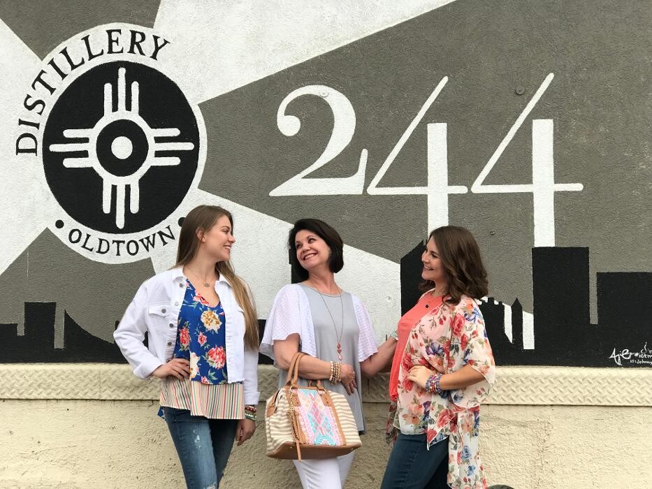 Images K Lane's & Co. Fashion Boutique