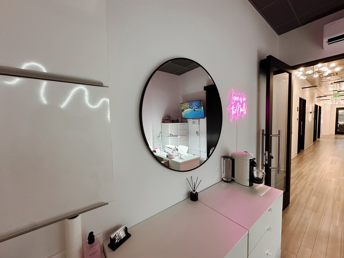 Images Beauty Bungalows of Huntington Beach