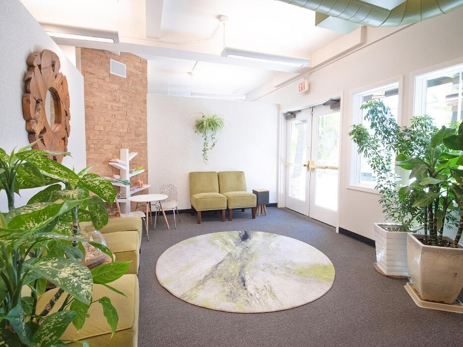 Images White Dental Studio