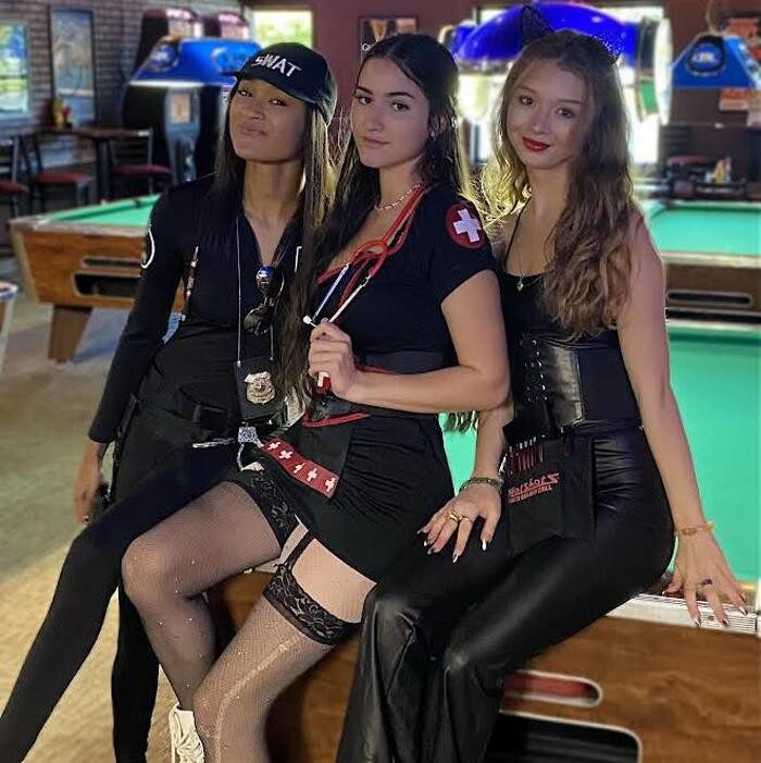 Images Hotshots Bar & Grill