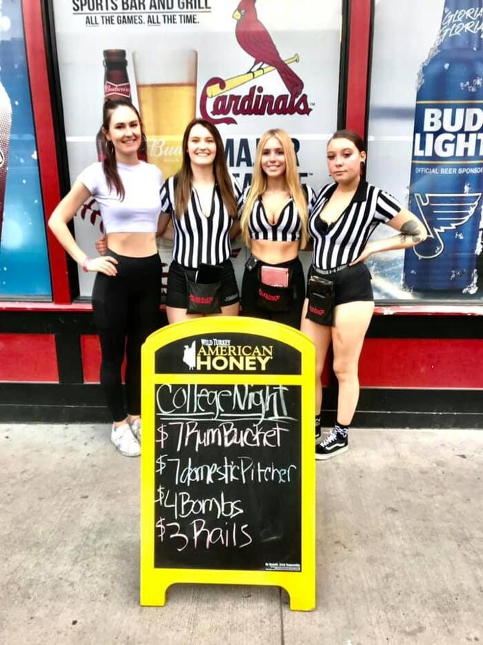 Images Hotshots Sports Bar & Grill