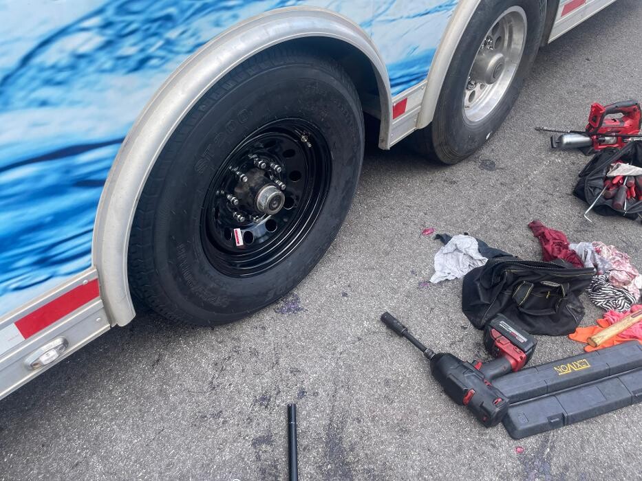 Images Fleet Dr Truck & Trailer Emergency Repair LLC