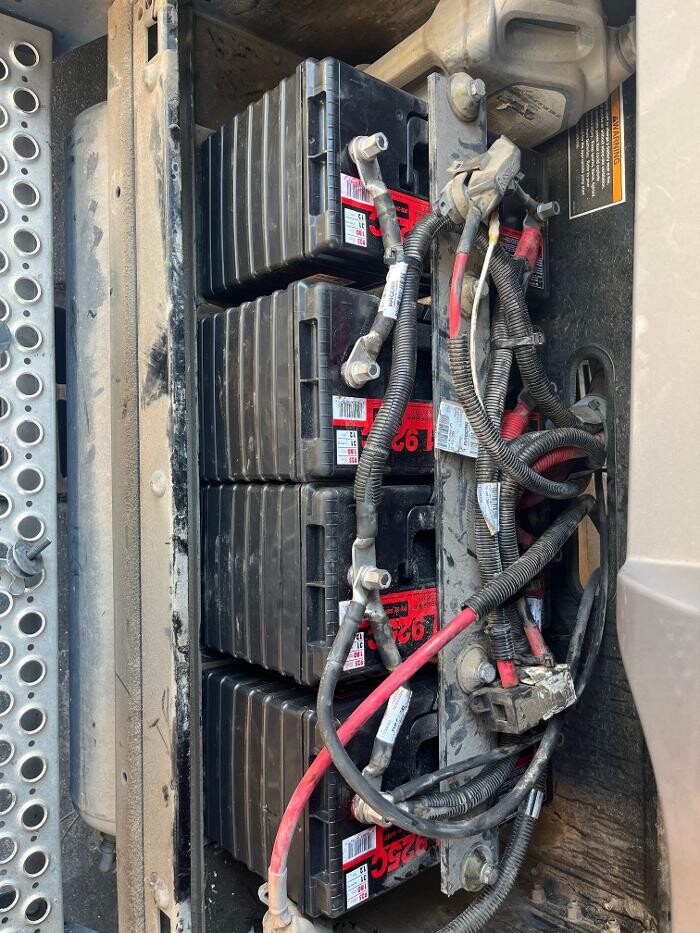 Images Fleet Dr Truck & Trailer Emergency Repair LLC