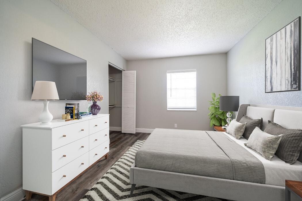 Images Piper Village West Apartments