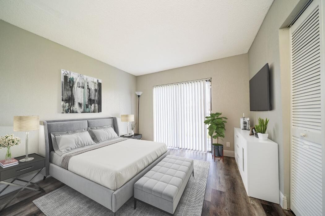 Images Piper Village West Apartments