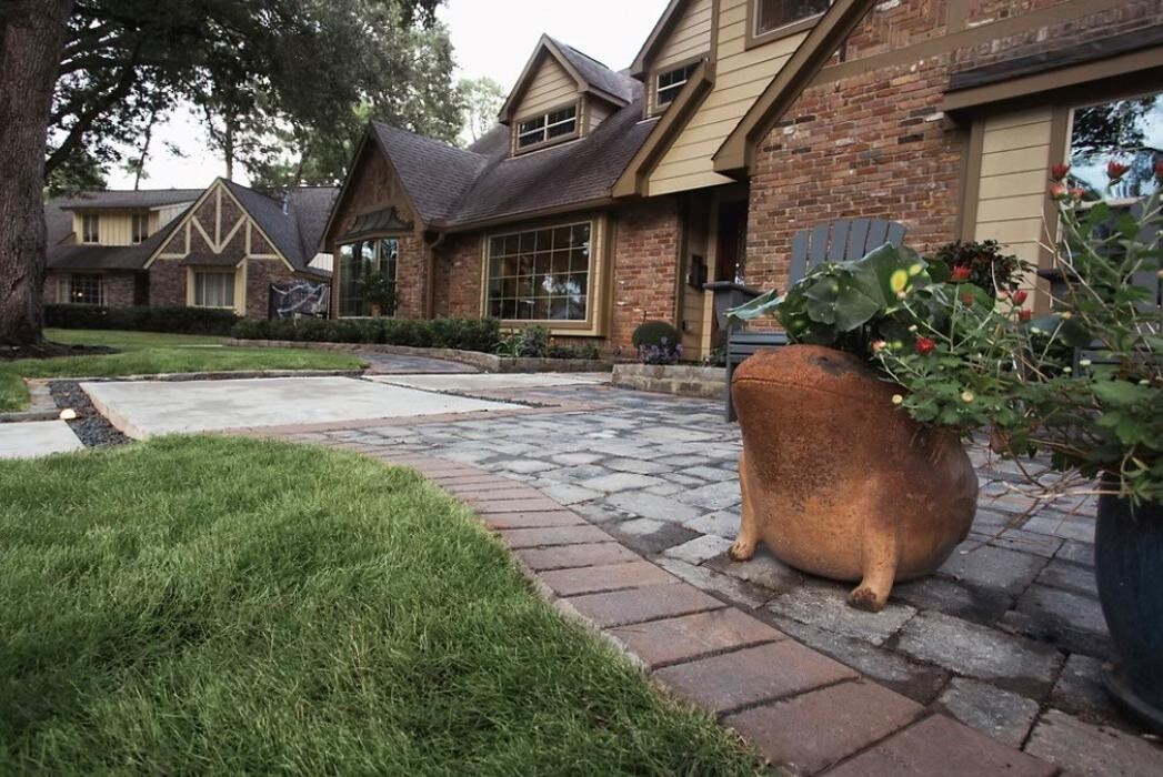 Images Absolute Lawn Care and Landscaping