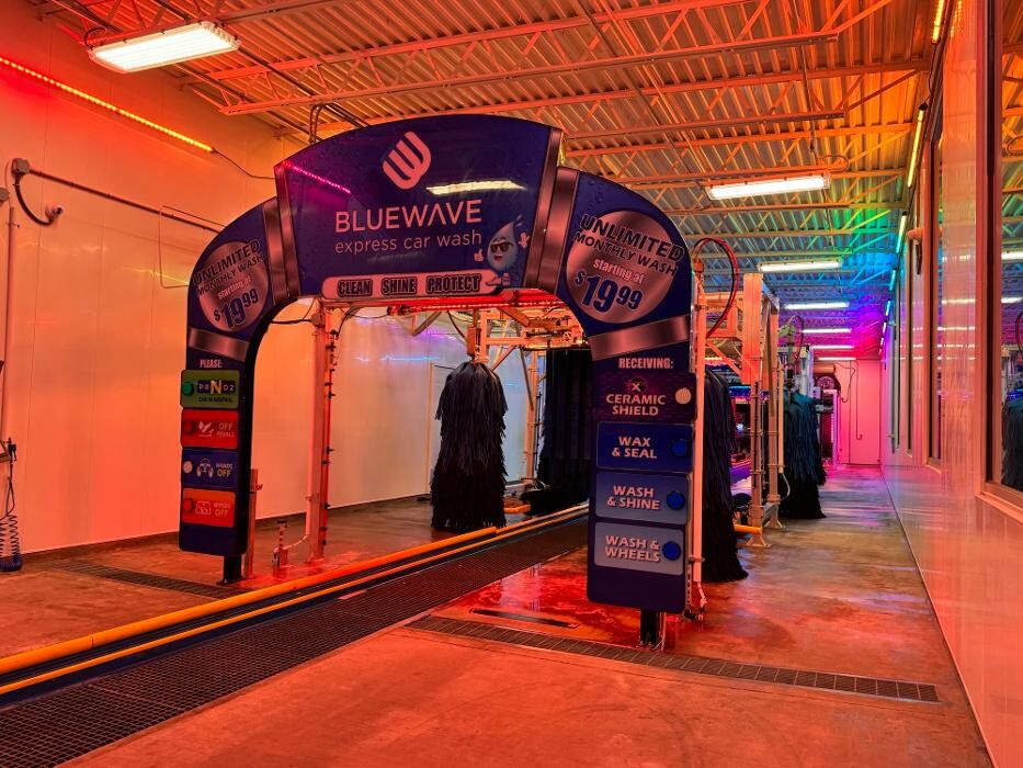 Images BlueWave Express Car Wash