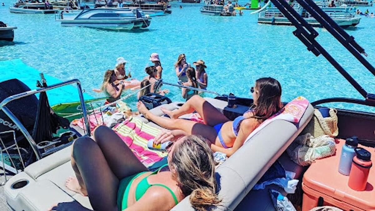 Images Prime Time Charters