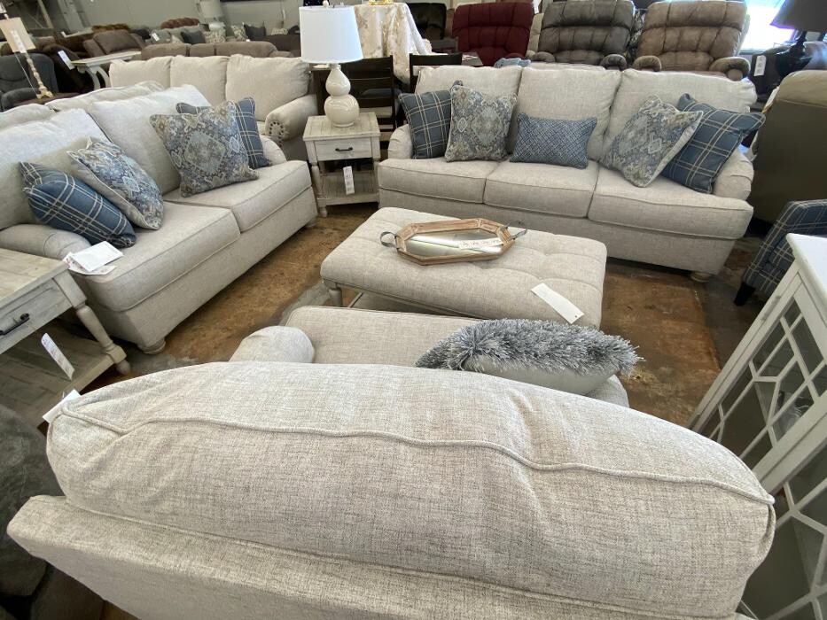 Images Spiller Furniture & Mattress